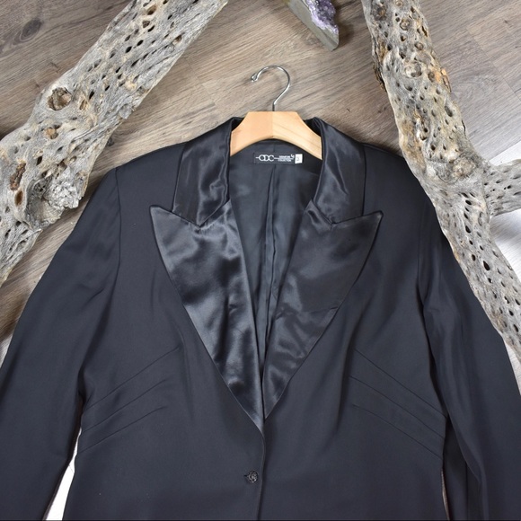 CDC signature collection beaded blazer - Picture 6 of 8